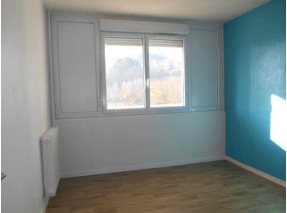 Appartement Chauffailles 4 pièces - 468.64€
