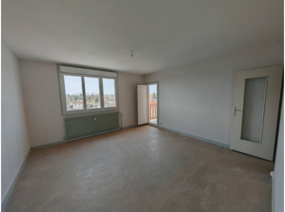 Appartement Génelard 4 pièces - 484.47€