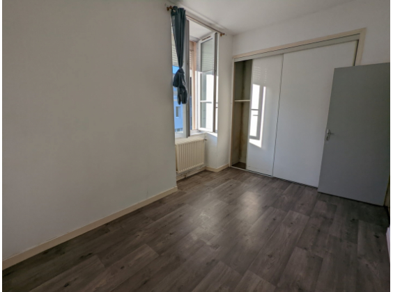 Appartement Génelard 4 pièces - 541.34€