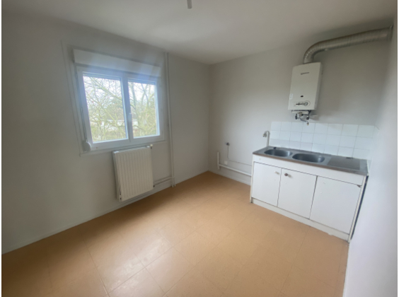 Appartement Gueugnon 5 pièces - 608.74€