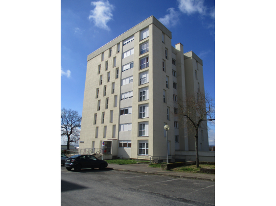 Appartement Gueugnon 4 pièces - 559.76€