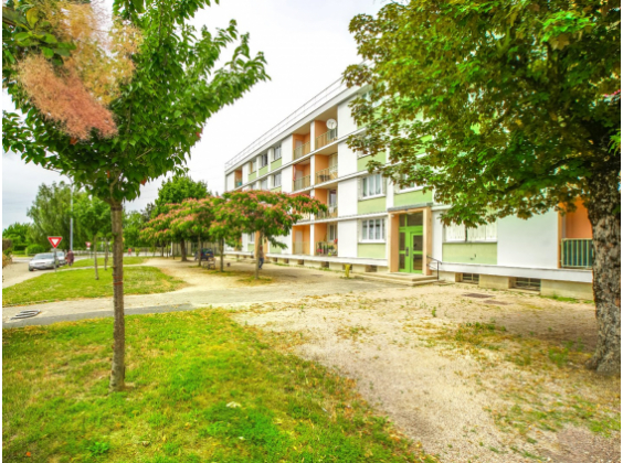 Appartement Louhans 5 pièces - 611.92€