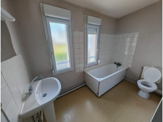 Appartement Montceau-les-Mines 2 pièces - 335.1€