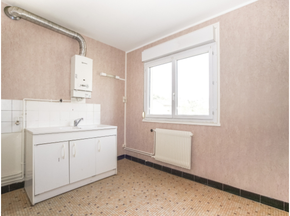 Appartement Montcenis 4 pièces - 571.14€