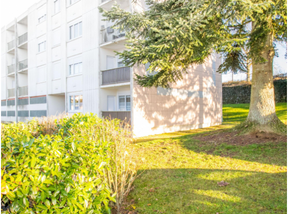 Appartement Saint-Sernin-du-Bois 4 pièces - 569.86€