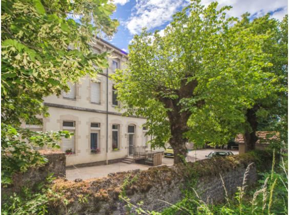 Appartement Saint-Sernin-du-Plain 3 pièces - 466.38€