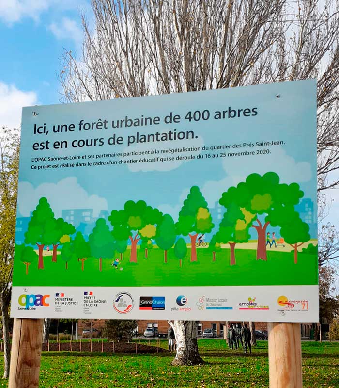 Panneau mini-forêt urbaine aux Prés Saint-Jean à Chalon-sur-Saône