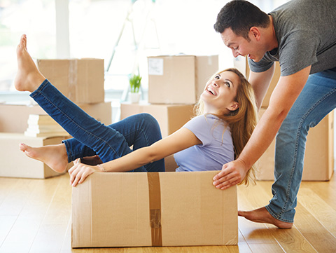 Votre situation familiale évolue, vous souhaitez louer un appartement ou une maison plus grande ? Déménager en toute sérénité dans un logement OPAC Saône-et-Loire. Changer-de-logement-Credit-iStock_000076477807 